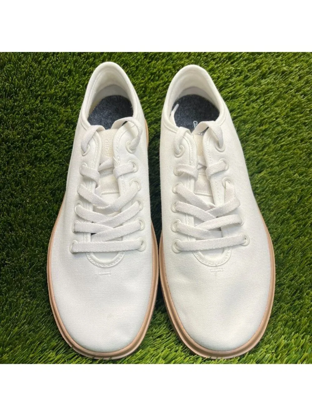 Allbirds Canvas Piper 2 Womens Size 10 White Gum Athletic Running Shoes Sneakers